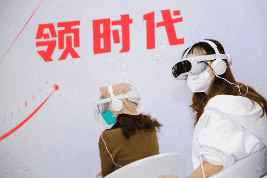 EOS VR系統 - 180°&amp;360° 3D VR體驗提供更豐富的視覺觀賞體驗